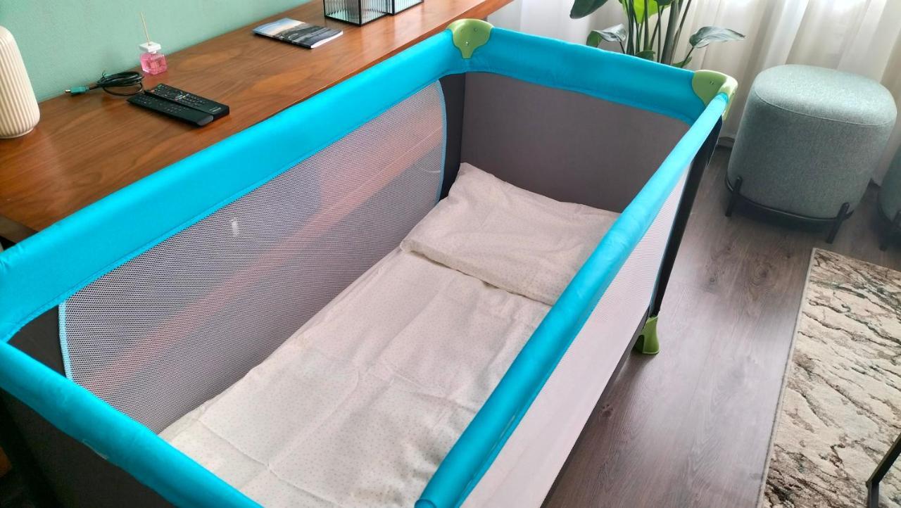 King Bed 4 People Near Basel, Switzerland, Weil Am Rhein, Loerrach, Germ'Any, Near Airport Leilighet Saint-Louis  Eksteriør bilde